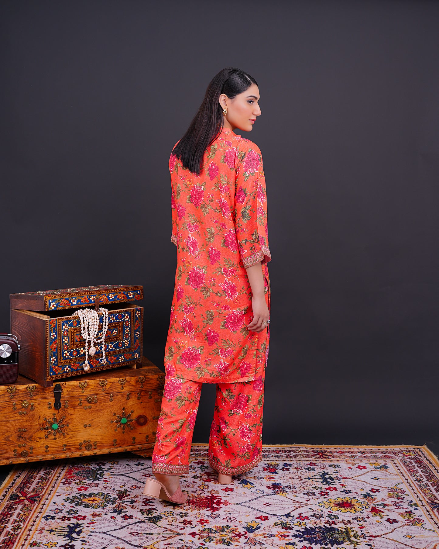WARM-PETALS – 2-Piece Floral Printed Khadar Ensemble