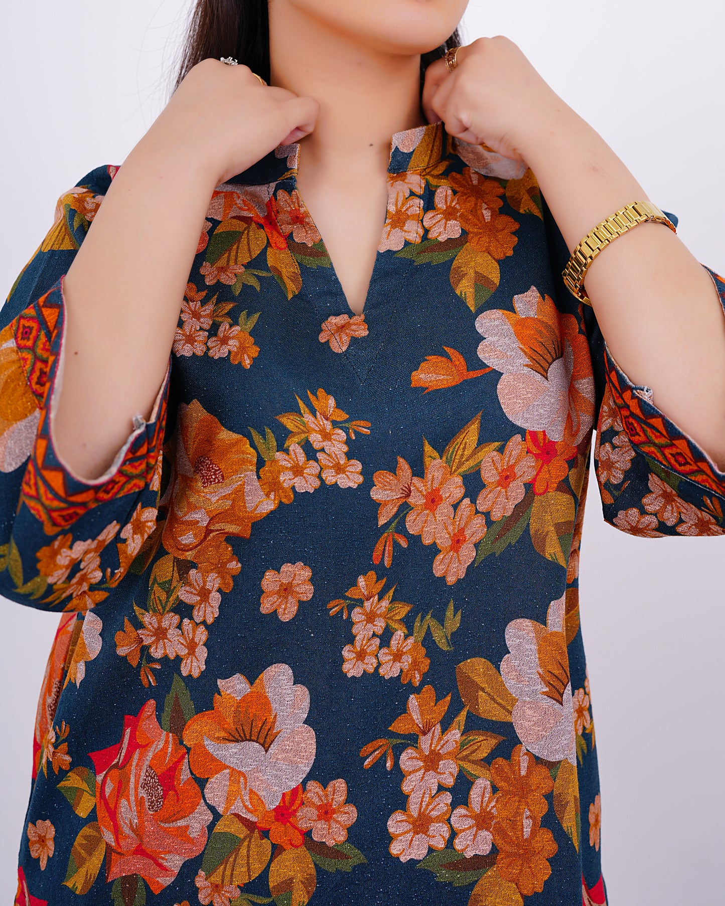 MEHK-E-MOSSAM – Floral Printed Two-Piece Khadar Ensemble