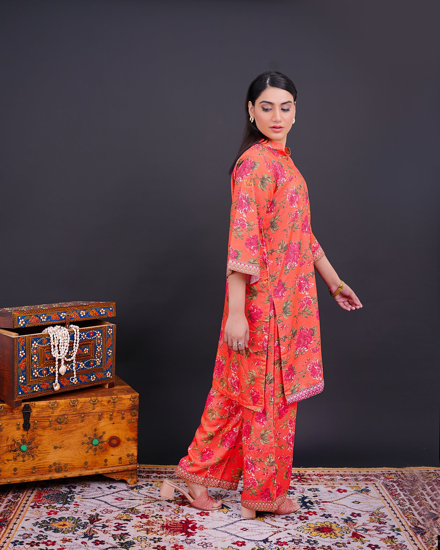 WARM-PETALS – 2-Piece Floral Printed Khadar Ensemble